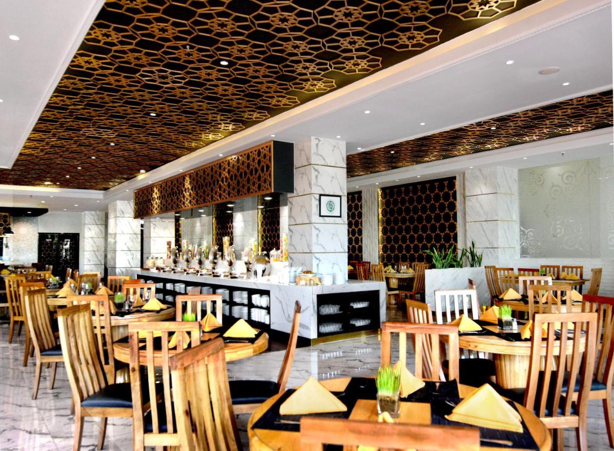 Hermes Palace Hotel Банда Ачех Екстериор снимка