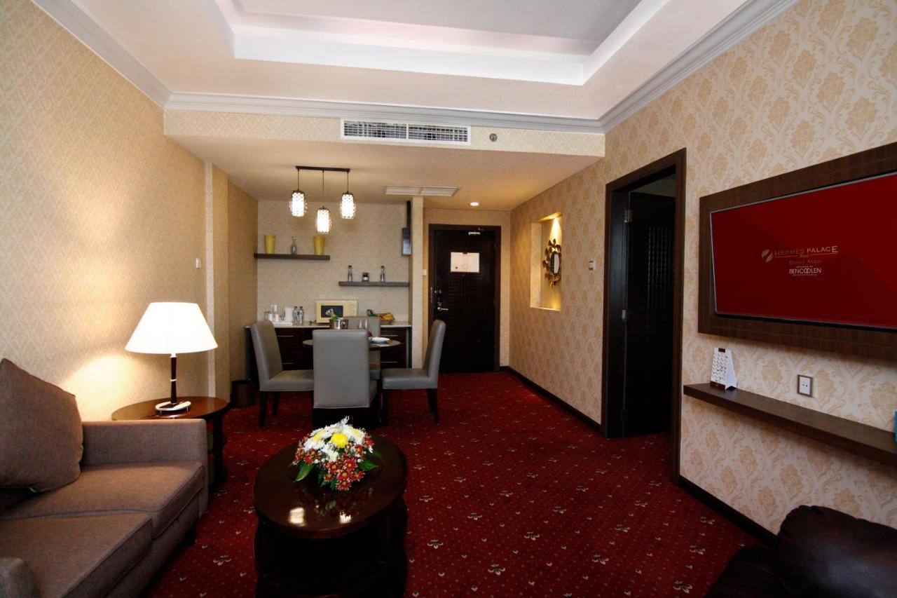 Hermes Palace Hotel Банда Ачех Екстериор снимка